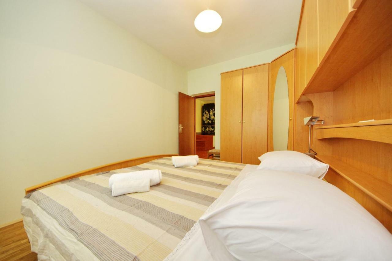 Apartments Eduard Vrsi Ngoại thất bức ảnh