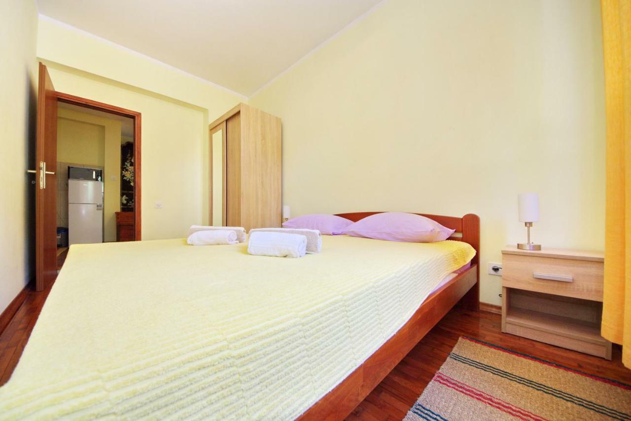 Apartments Eduard Vrsi Ngoại thất bức ảnh
