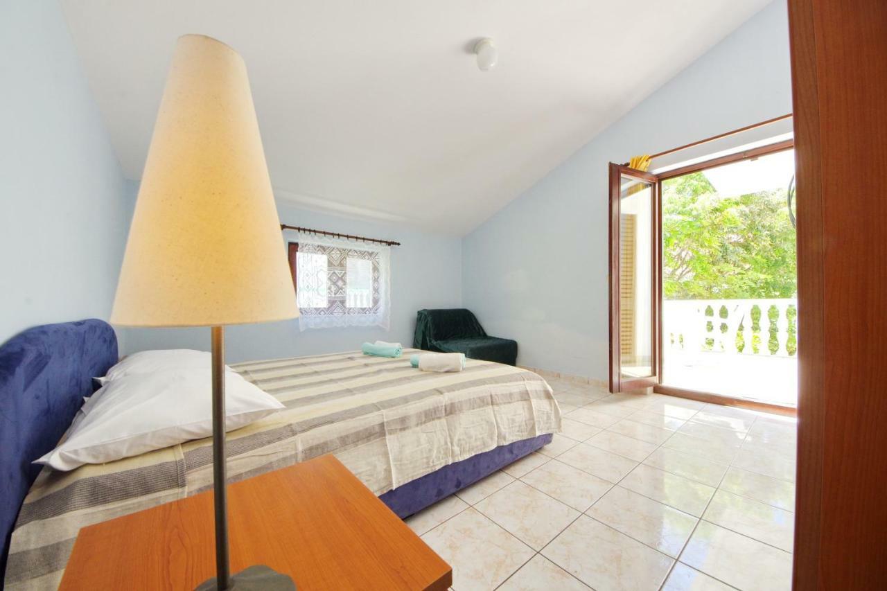Apartments Eduard Vrsi Ngoại thất bức ảnh